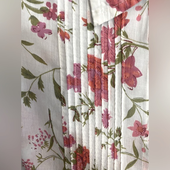 🌺 Passport Sheer Floral Top - Picture 6 of 8